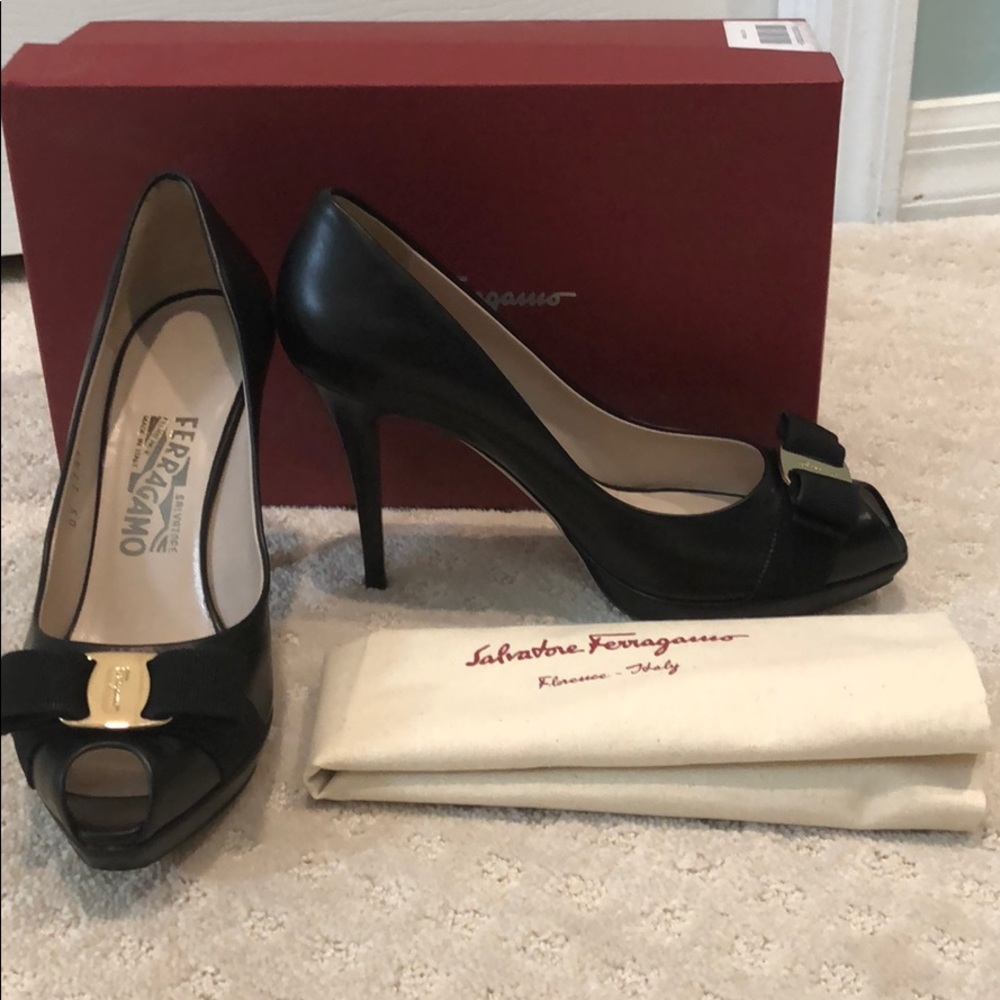 Salvatore Ferragamo Gilia Pumps